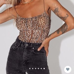 NWT Zaylee Top- Princess Polly Size 4